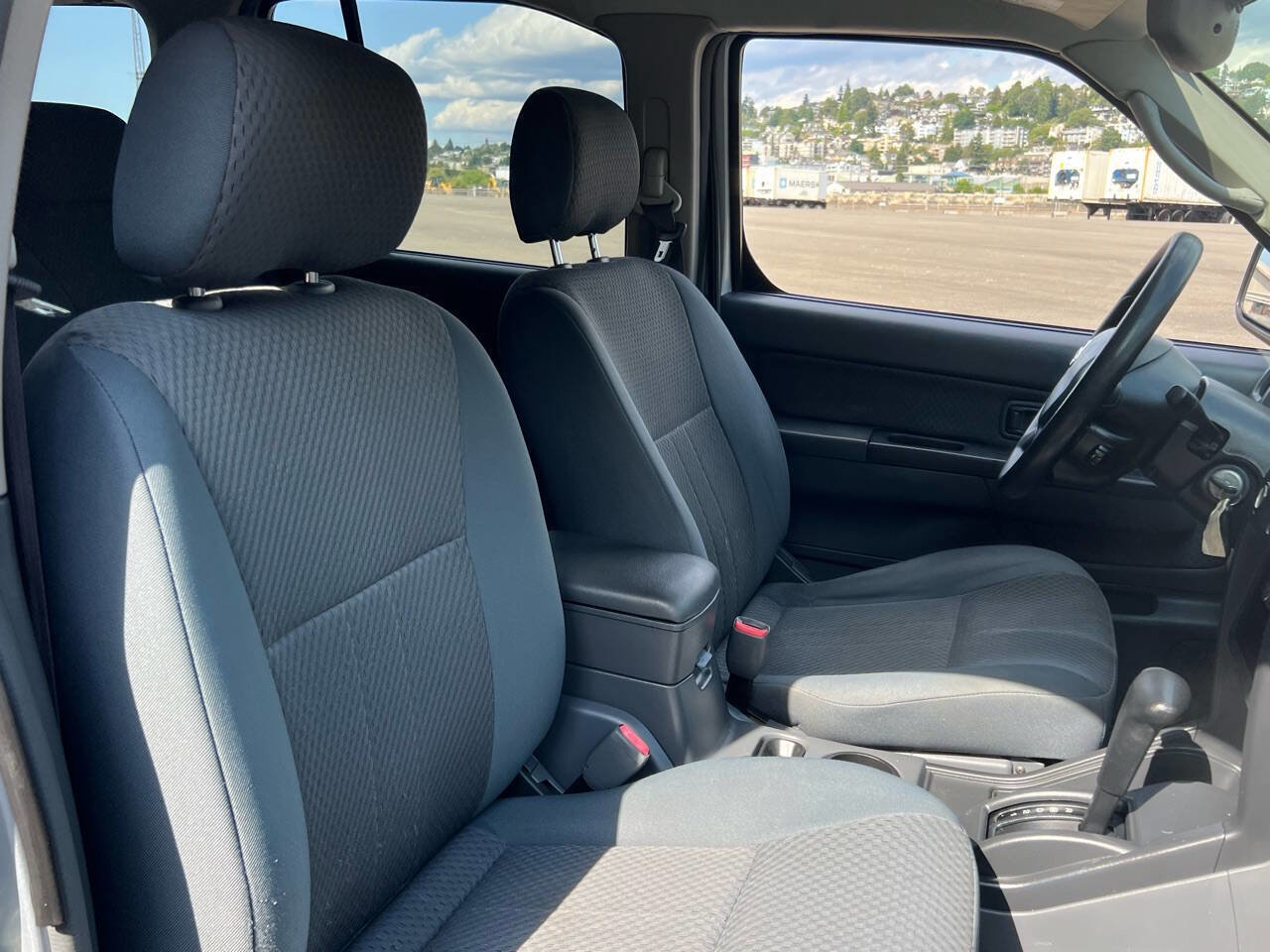 Used 2002 Nissan Xterra XE image 39