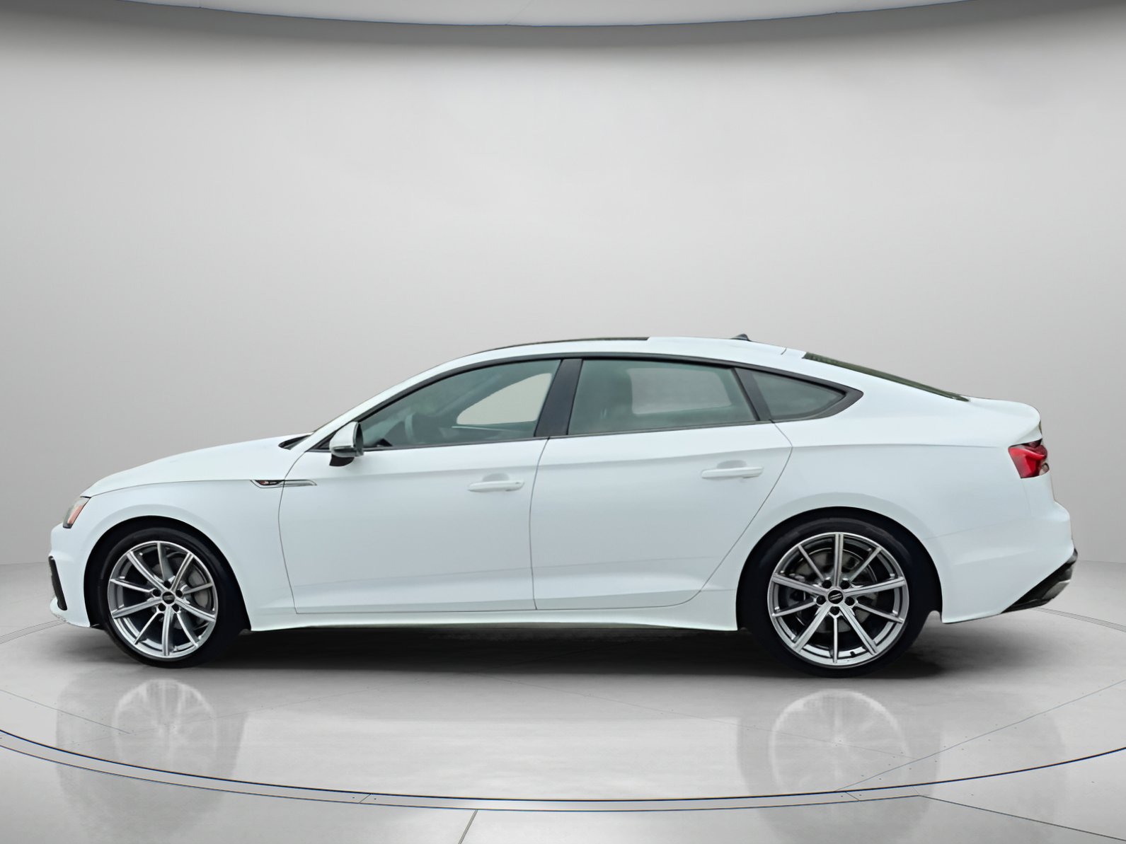 Used 2025 Audi A5 2.0T Premium Plus image 17