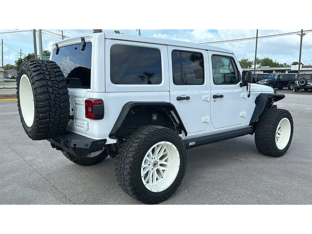 Used 2021 Jeep Wrangler Unlimited Sahara AWD/4WD image 6