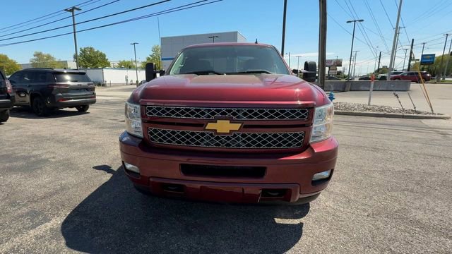 Used 2013 Chevrolet Silverado 2500 LT w/ Z71 Appearance Package AWD/4WD image 3