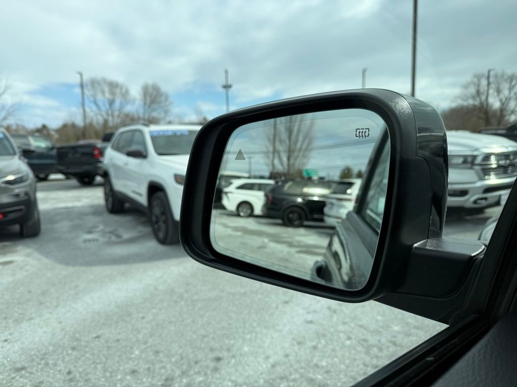 Used 2024 Dodge Durango GT image 12