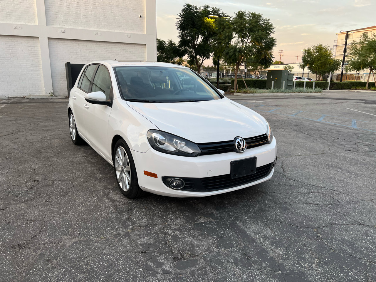 Used 2011 Volkswagen Golf TDI image 20
