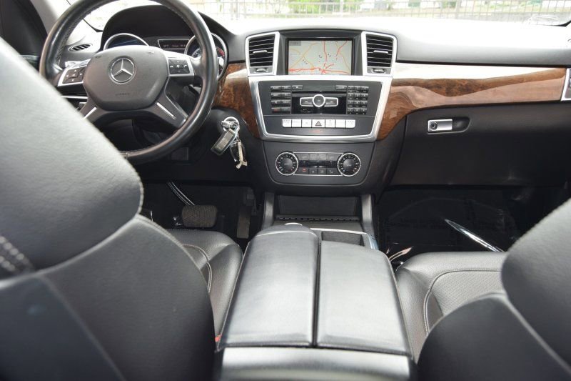 Used 2013 Mercedes-Benz ML 350 4MATIC image 31