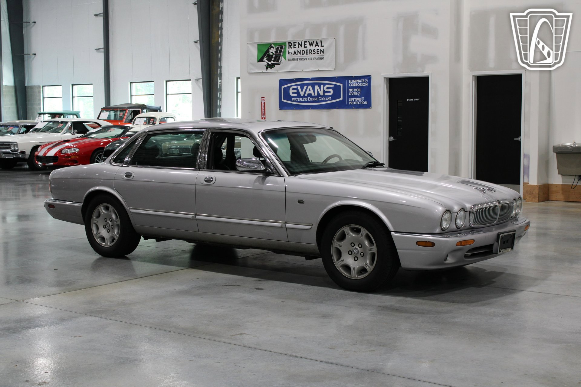 Used 2002 Jaguar XJ8 L Vanden Plas image 26