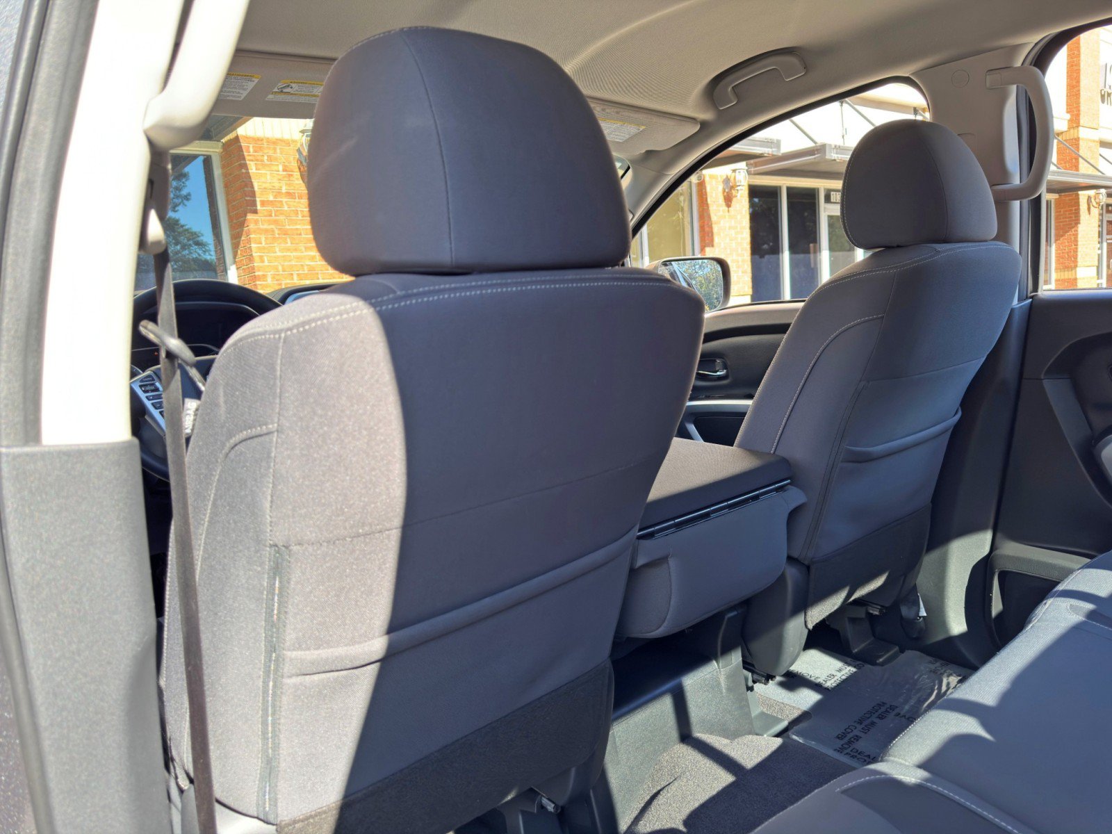 Used 2021 Nissan Titan SV RWD image 27