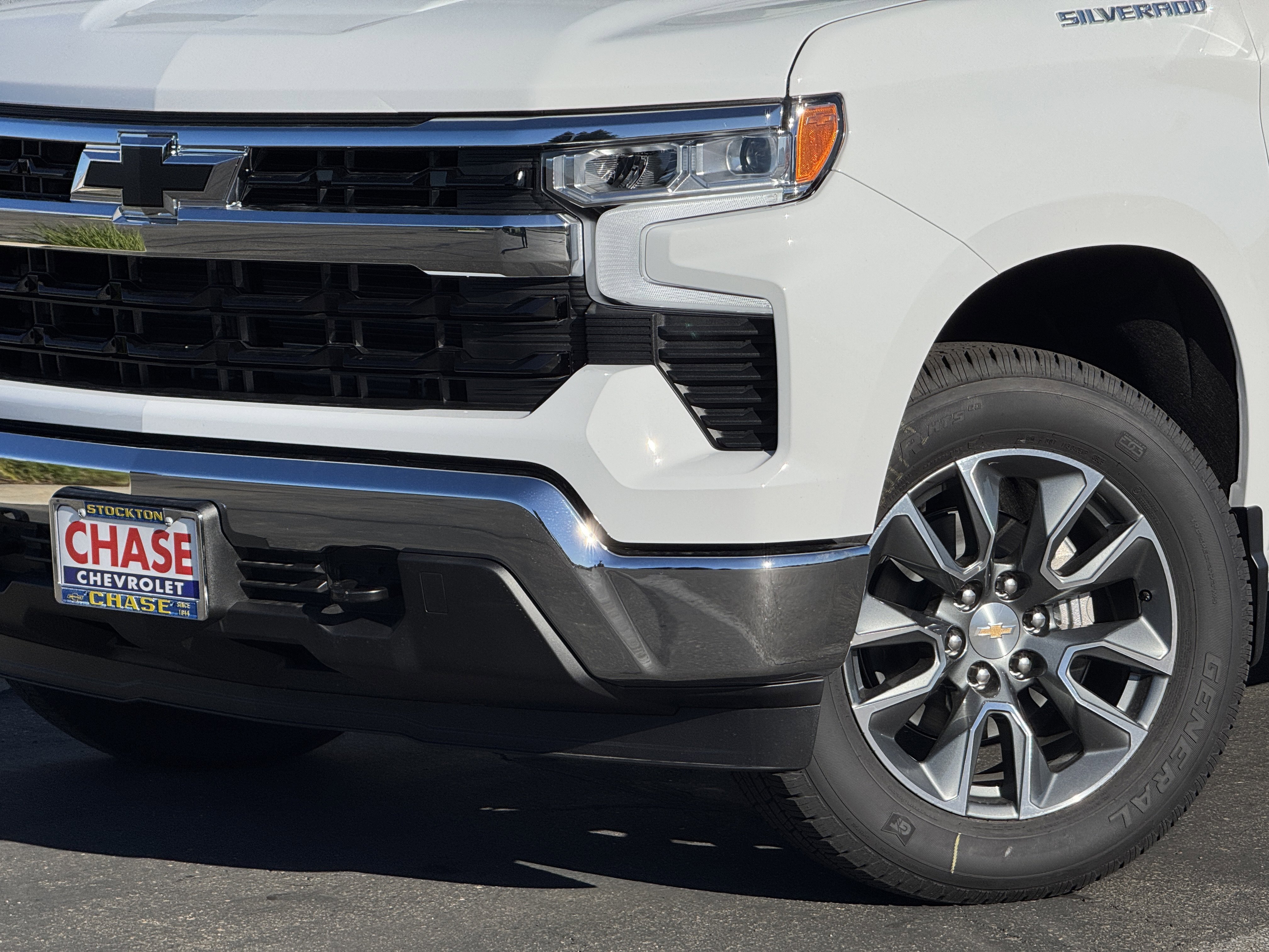 New 2026 Chevrolet Silverado 1500 LT w/ All Star Edition Plus image 3