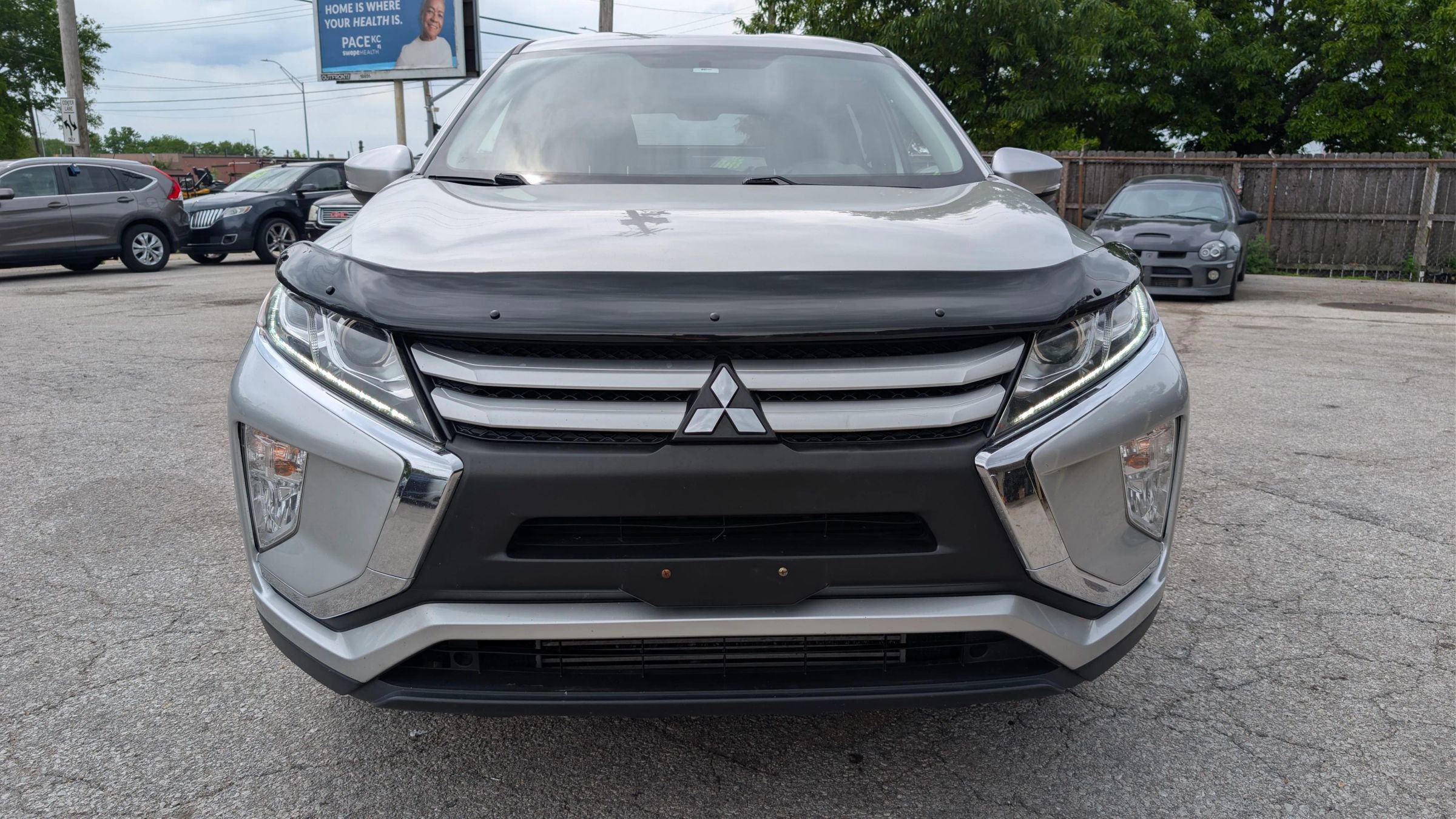 Used 2020 Mitsubishi Eclipse Cross ES FWD image 9