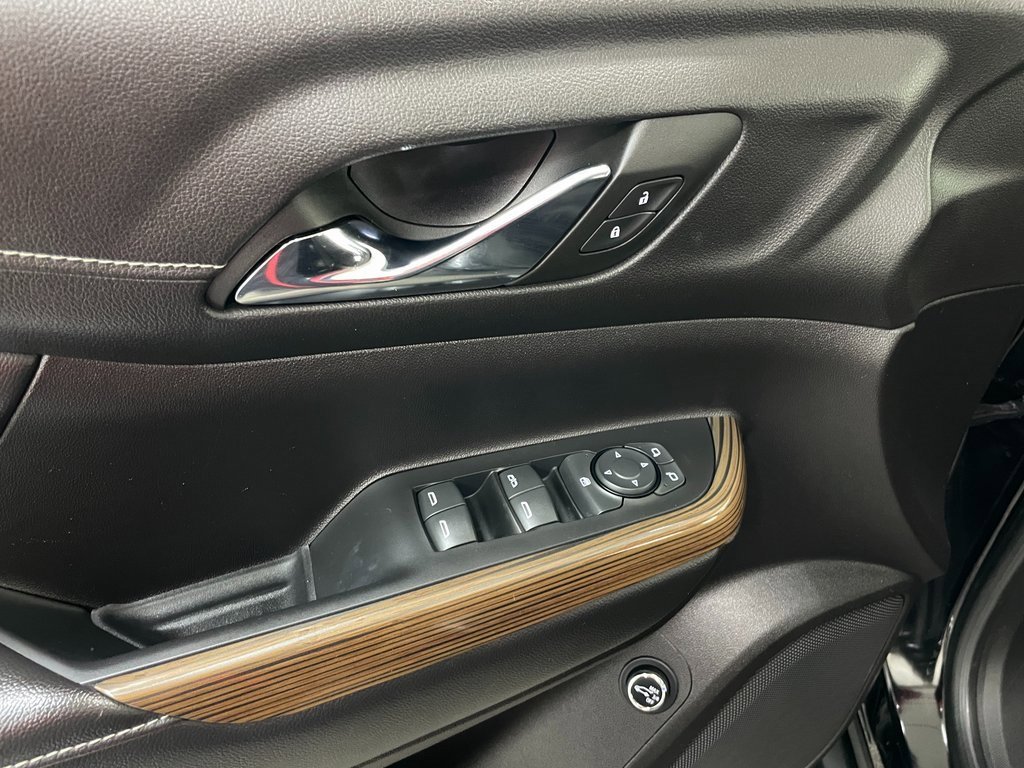 Certified 2023 GMC Acadia SLE w/ Driver Convenience Package image 26