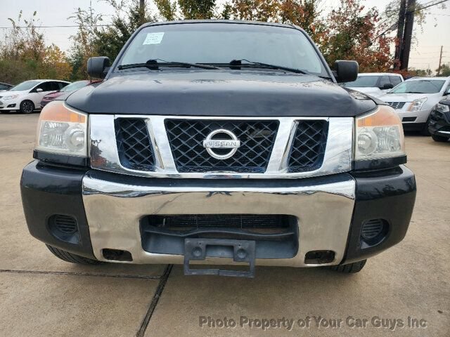 Used 2010 Nissan Titan SE RWD image 4