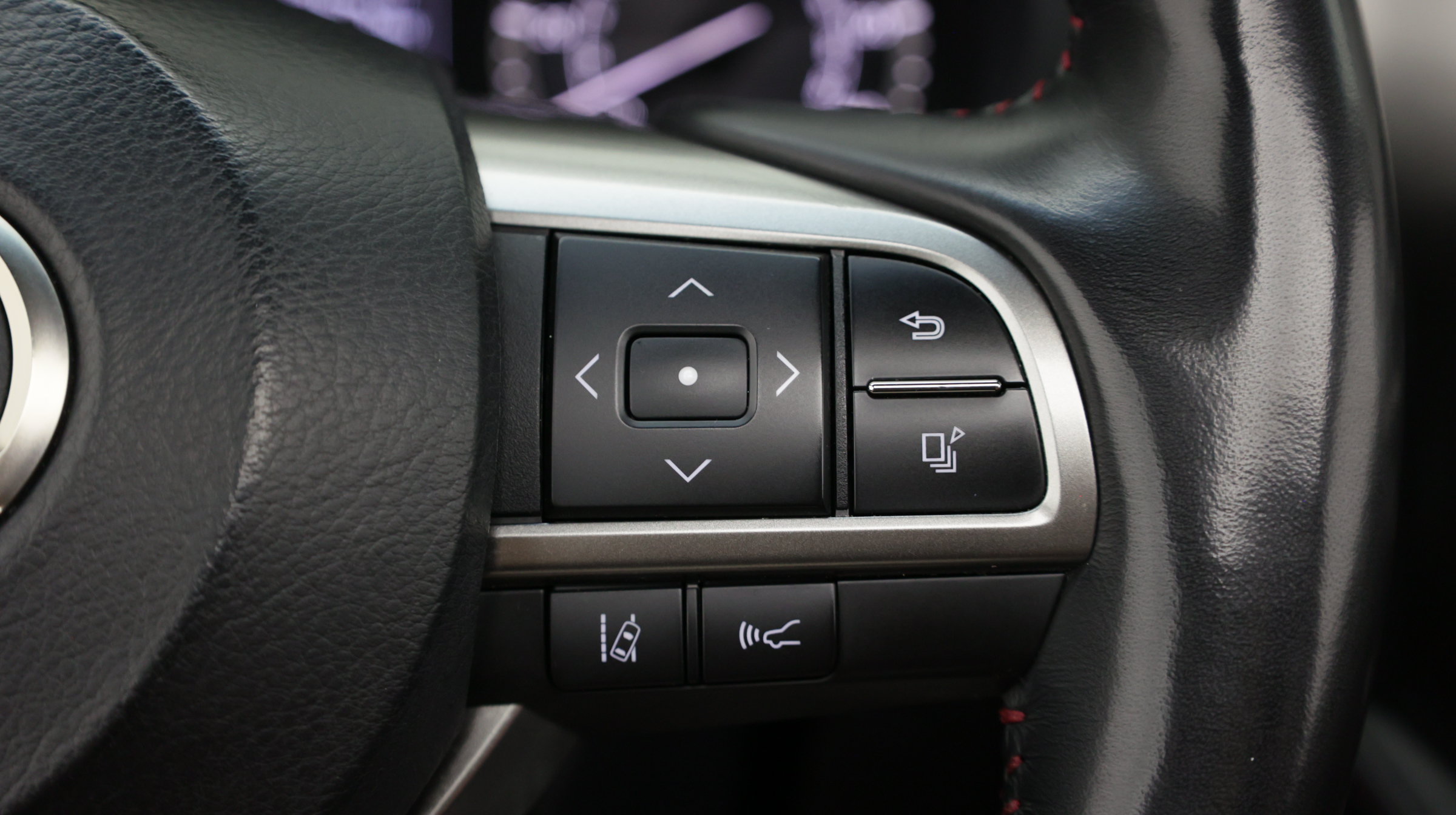 Used 2022 Lexus GX 460 Premium w/ Accessory Package AWD/4WD image 32