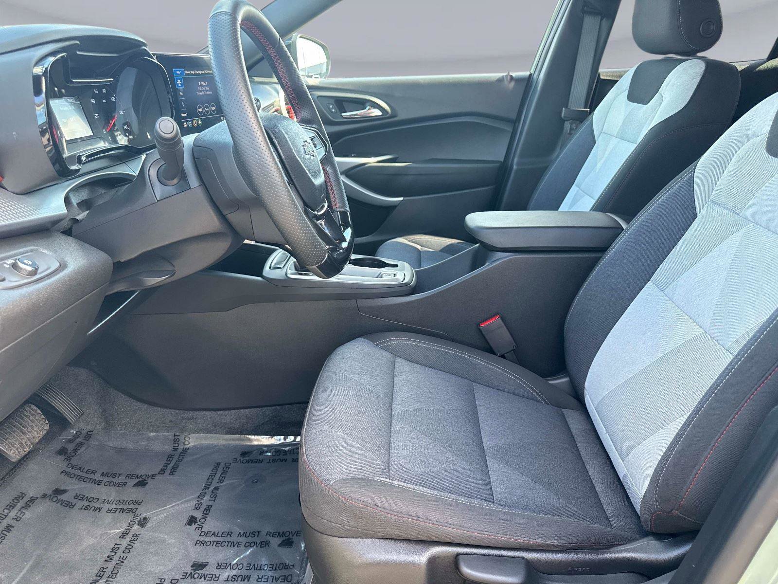 Used 2024 Chevrolet Trax RS w/ Driver Confidence Package image 18