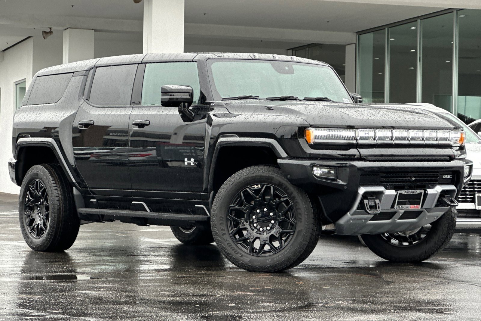 Used 2025 GMC Hummer EV 2X image 2