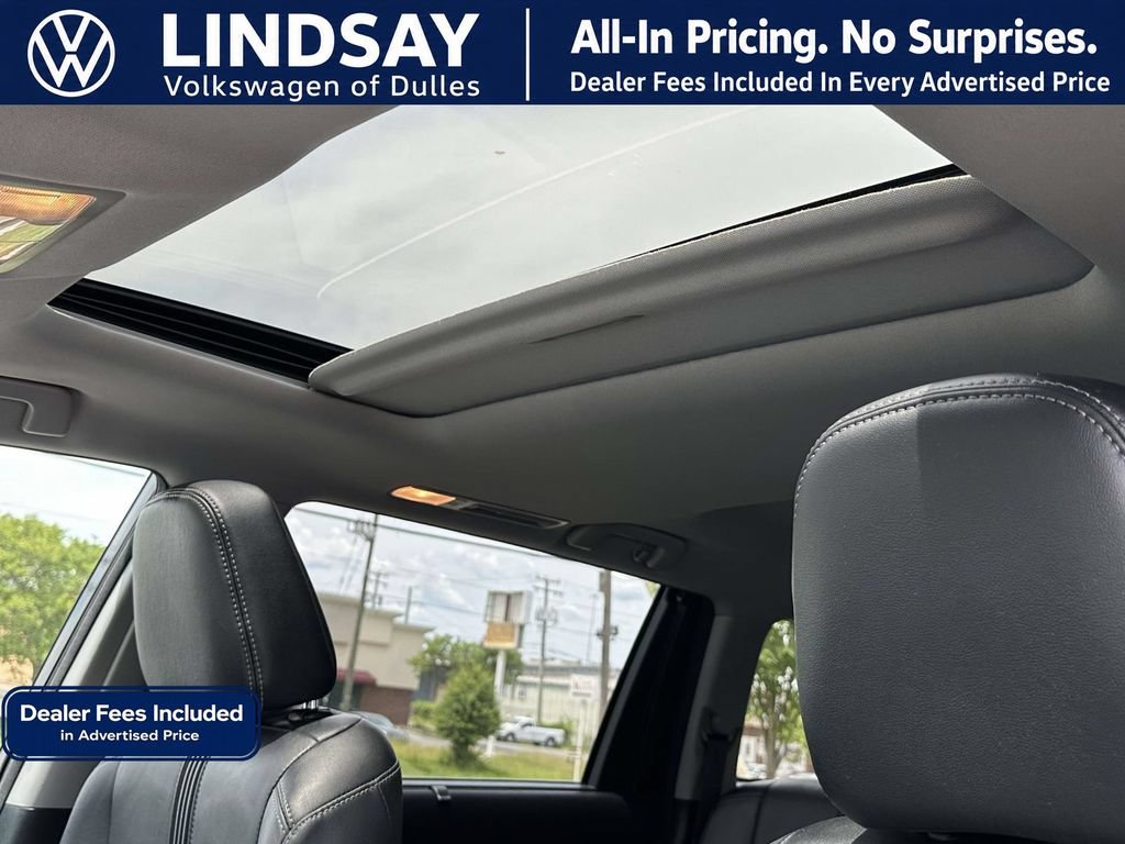 Used 2018 Toyota Highlander SE w/ Carpet Mat Package (TMS) AWD/4WD image 26