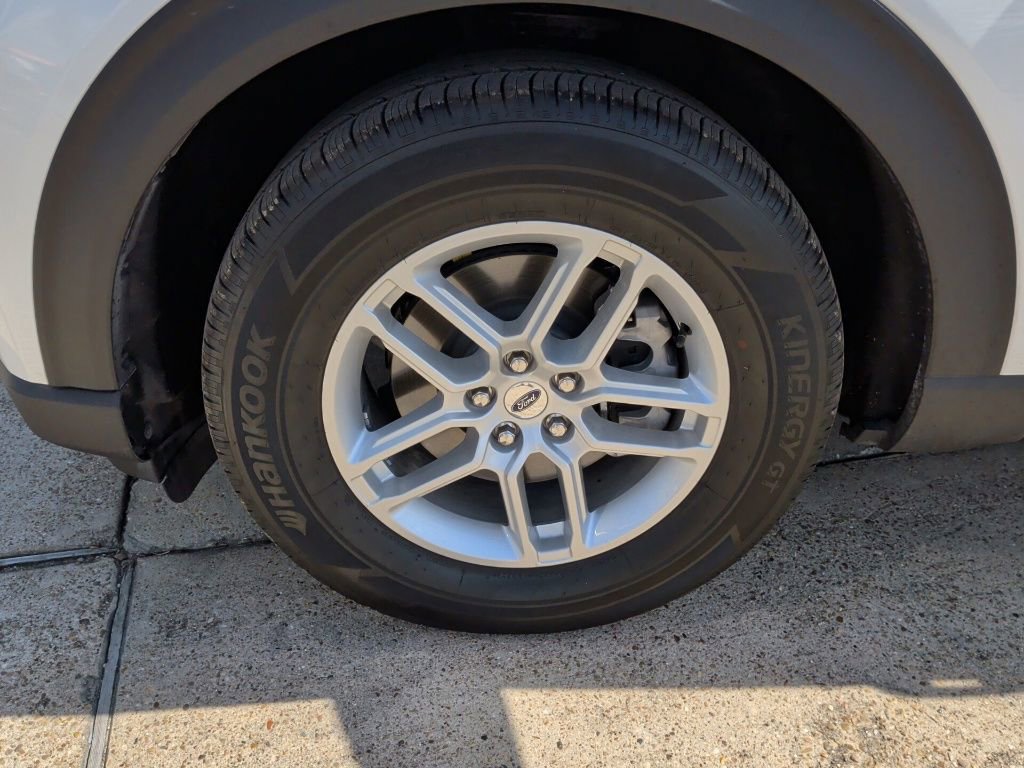 Used 2026 Ford Explorer Active image 48