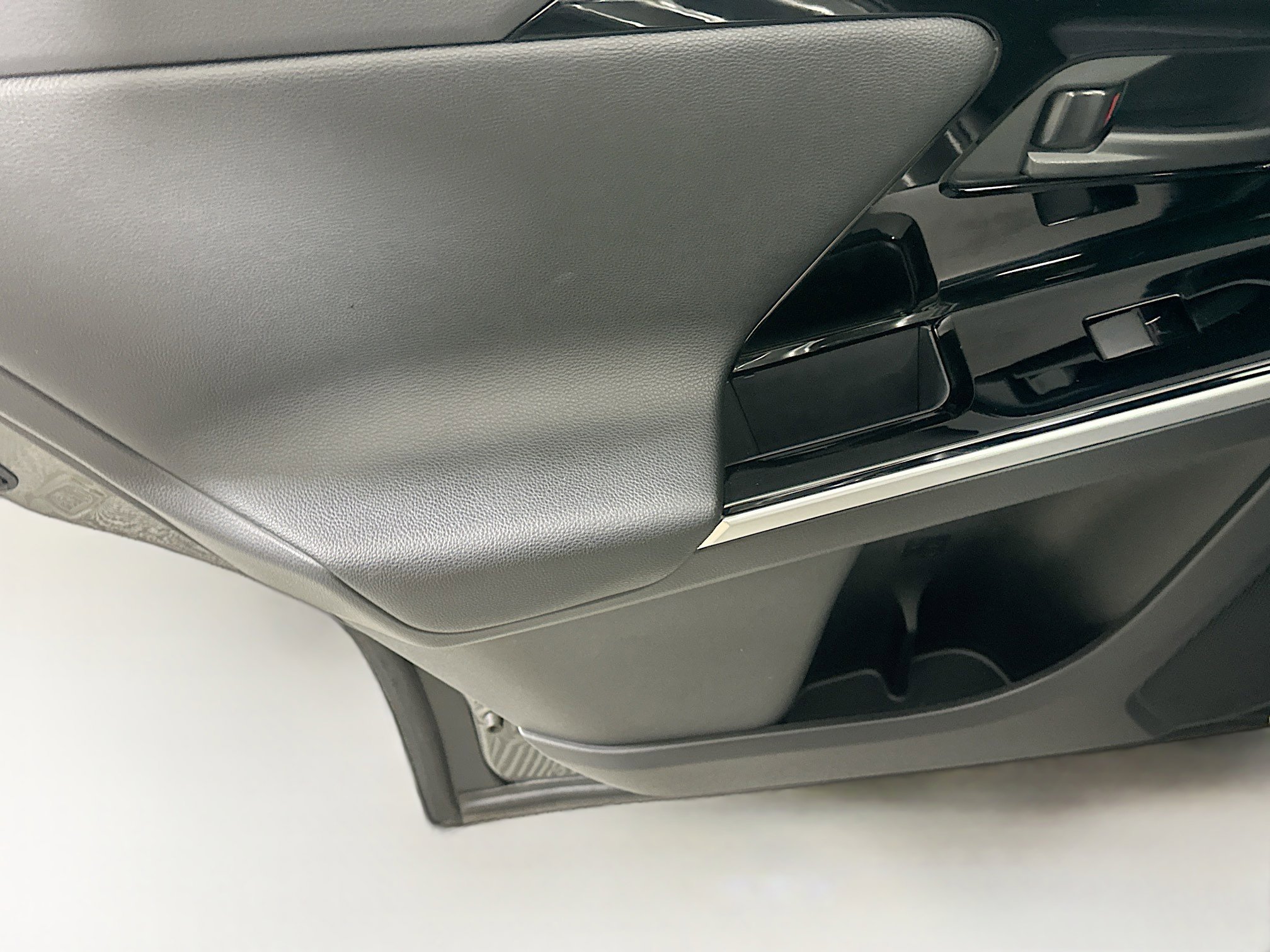 Used 2023 Toyota bZ4X XLE w/ Weather Package FWD image 25