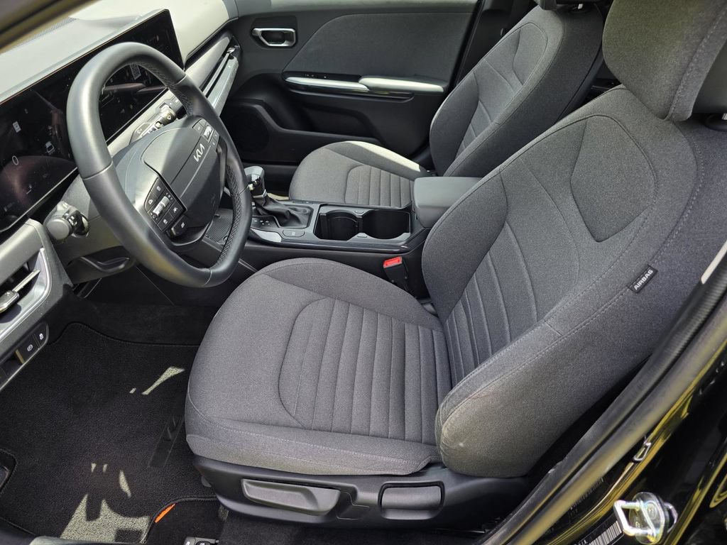 Used 2025 Kia K4 EX FWD image 22