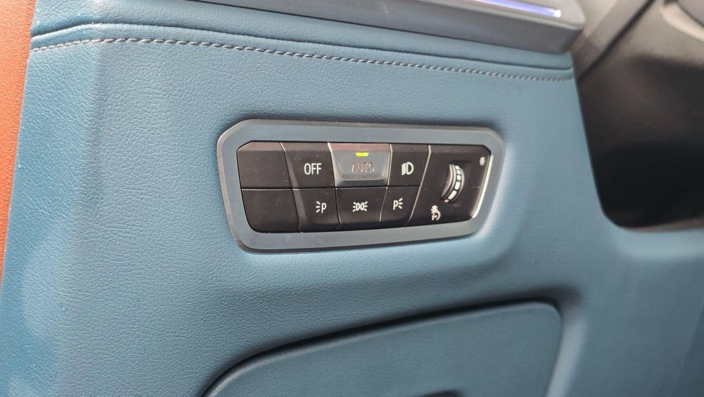 Used 2023 BMW XM AWD/4WD image 25