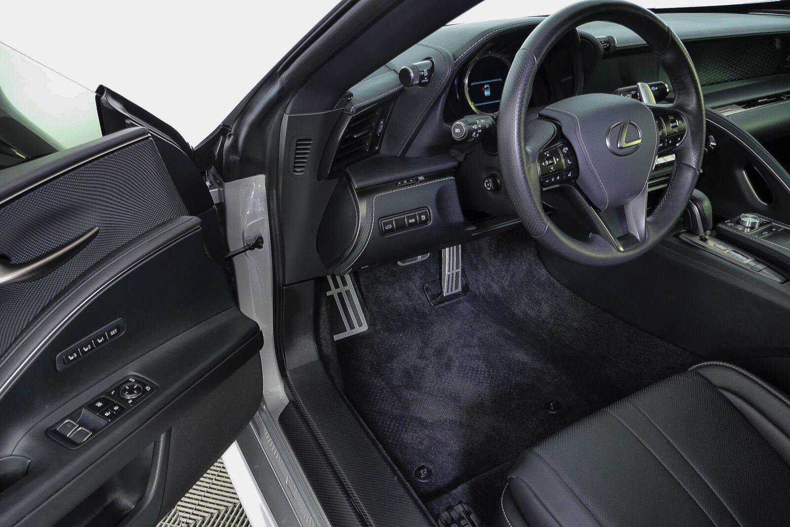 Used 2021 Lexus LC 500 Convertible w/ Touring Package RWD image 7