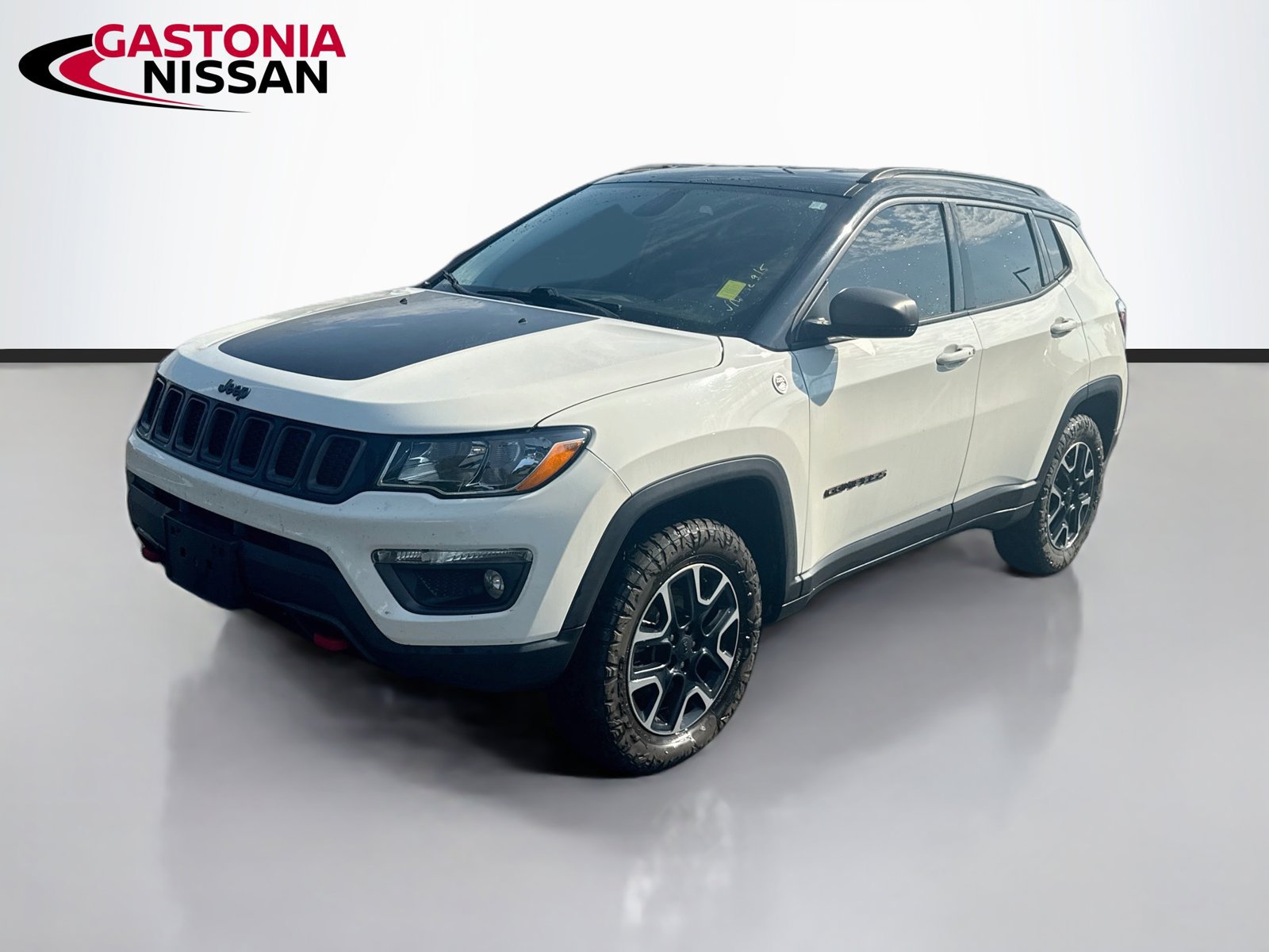 Used 2019 Jeep Compass Trailhawk w/ Cold Weather Group AWD/4WD image 3