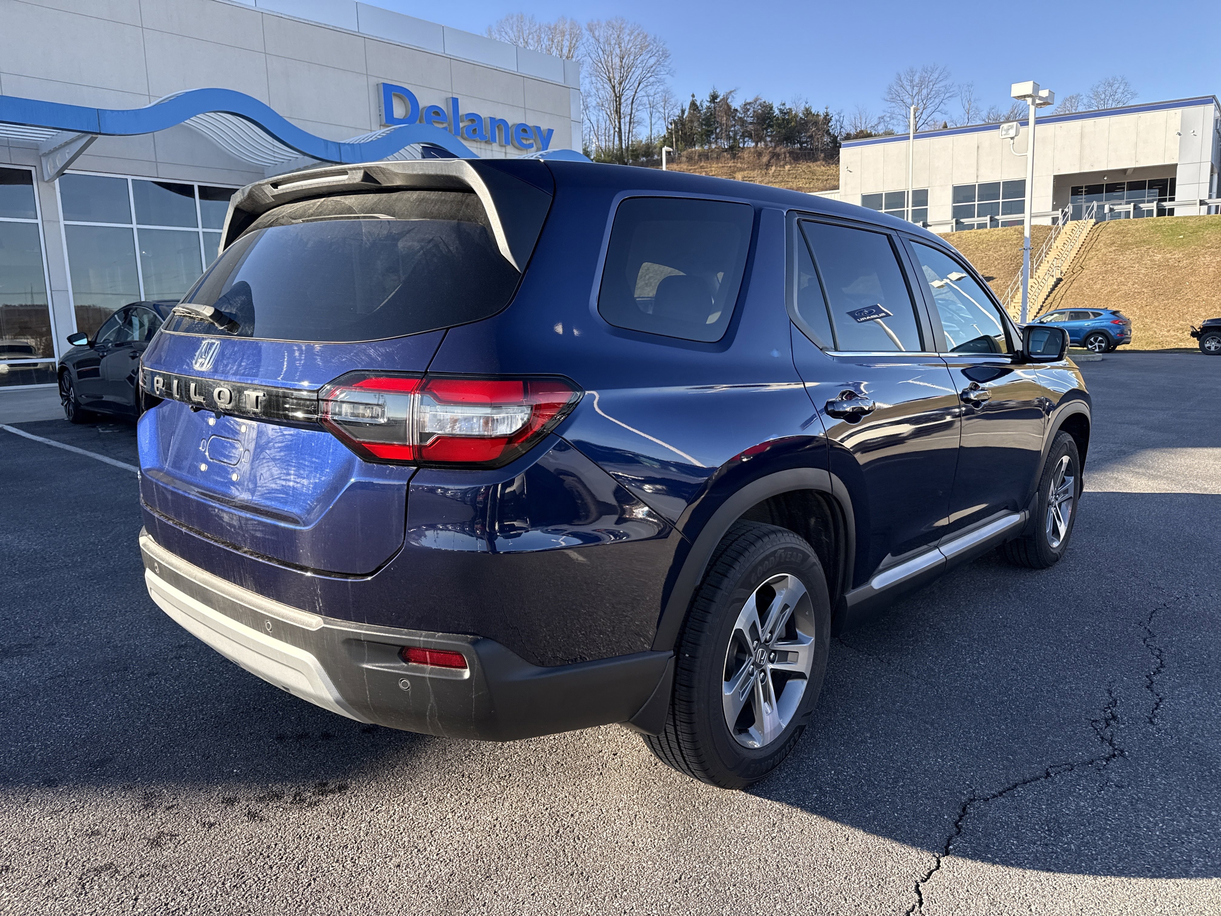 Certified 2024 Honda Pilot EX-L image 3