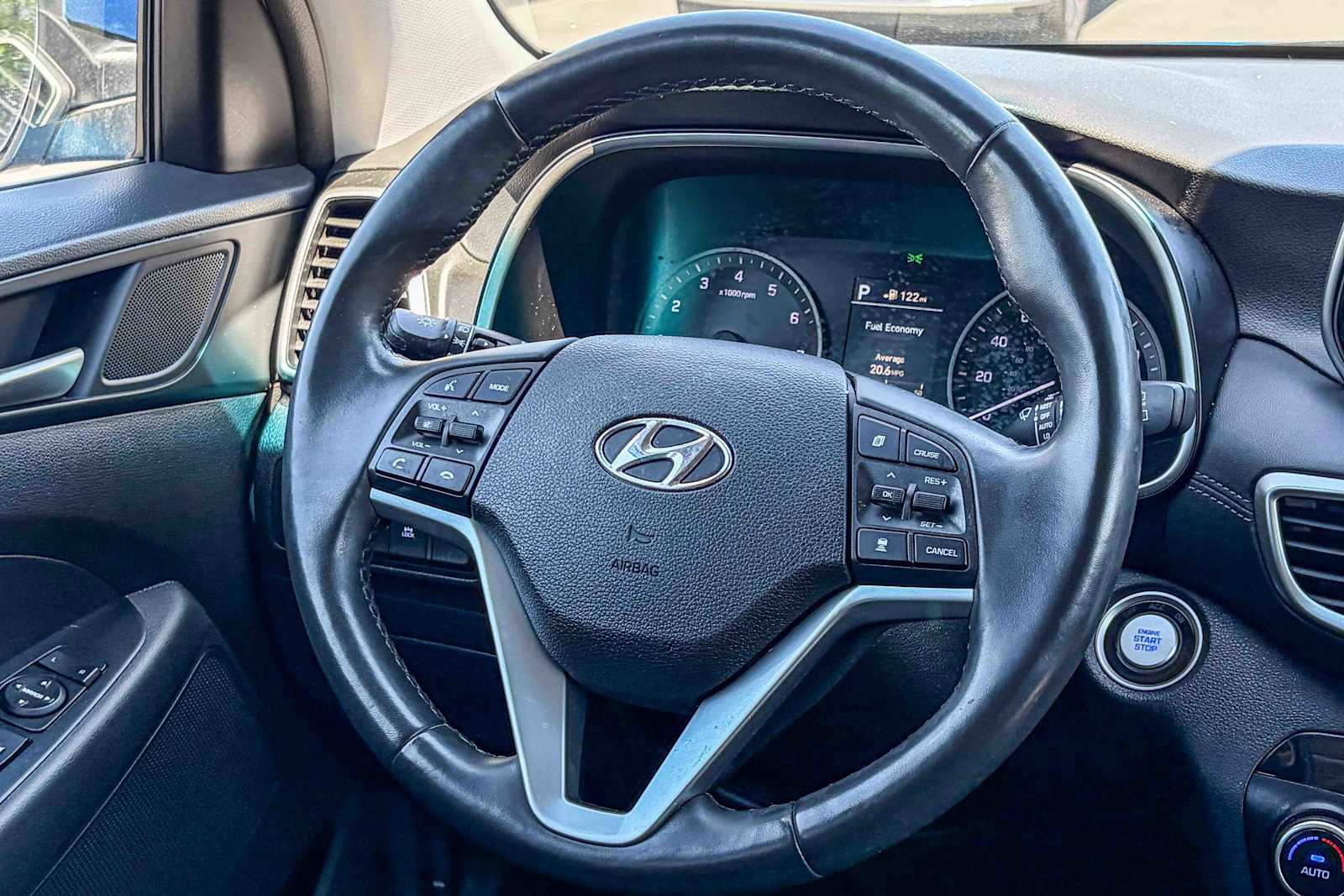 Used 2020 Hyundai Tucson Ultimate w/ Cargo Package AWD/4WD image 14