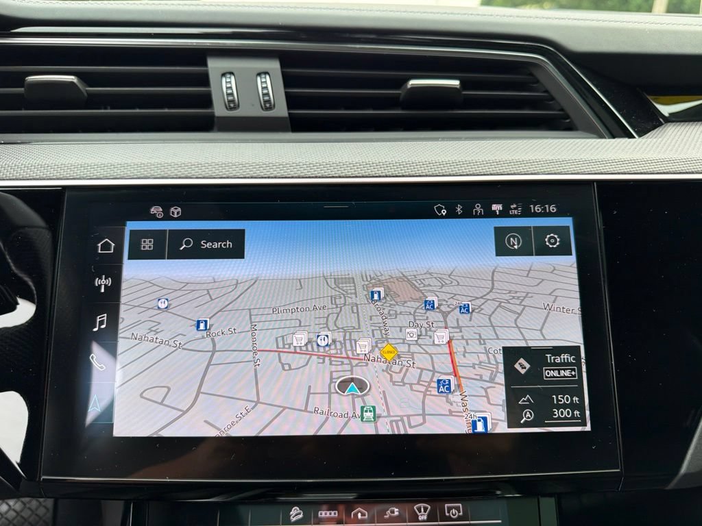 Used 2023 Audi e-tron S Prestige AWD/4WD image 25