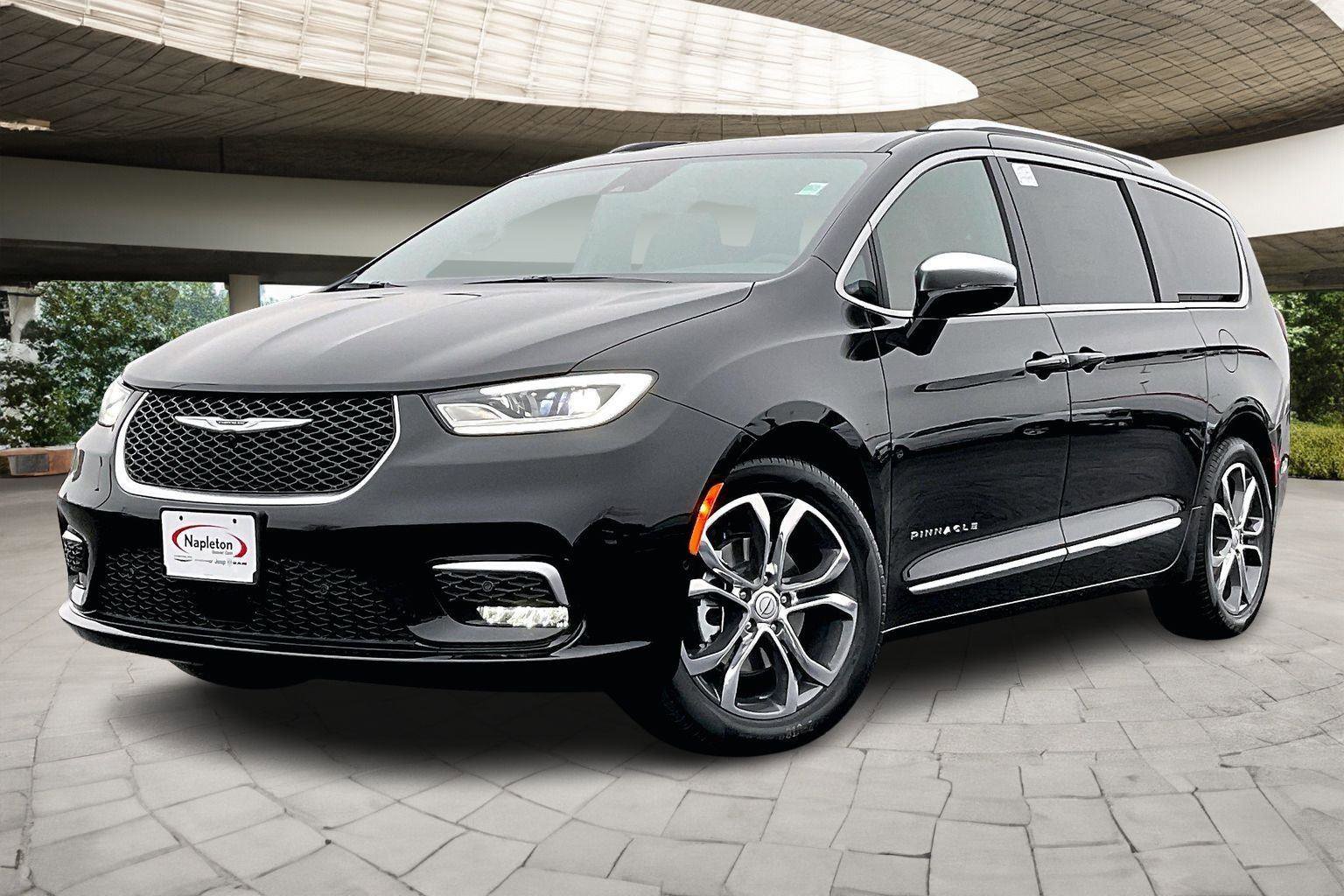 New 2026 Chrysler Pacifica Pinnacle w/ Trailer Tow Group image 1