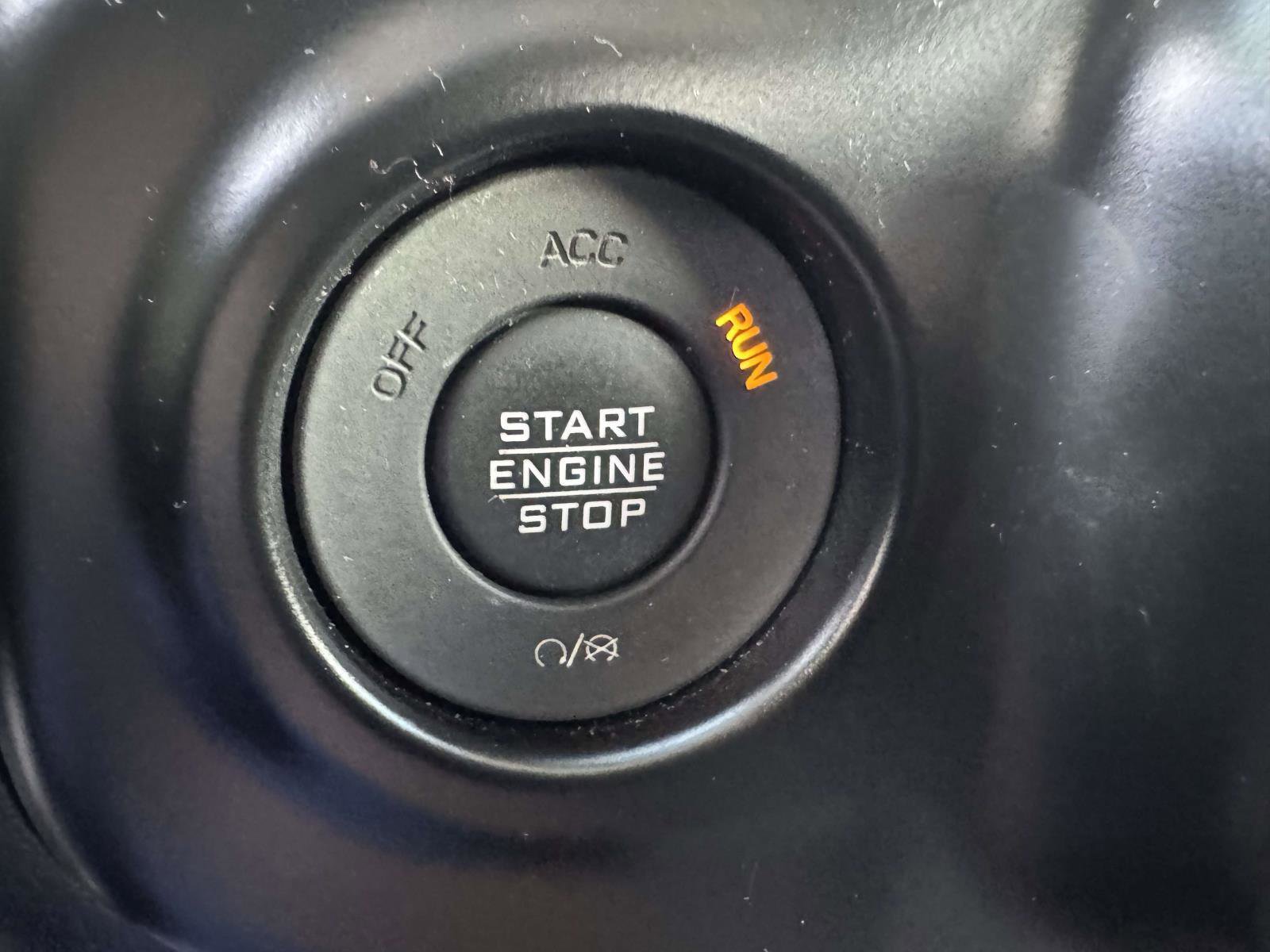 Used 2022 Jeep Gladiator Sport image 32