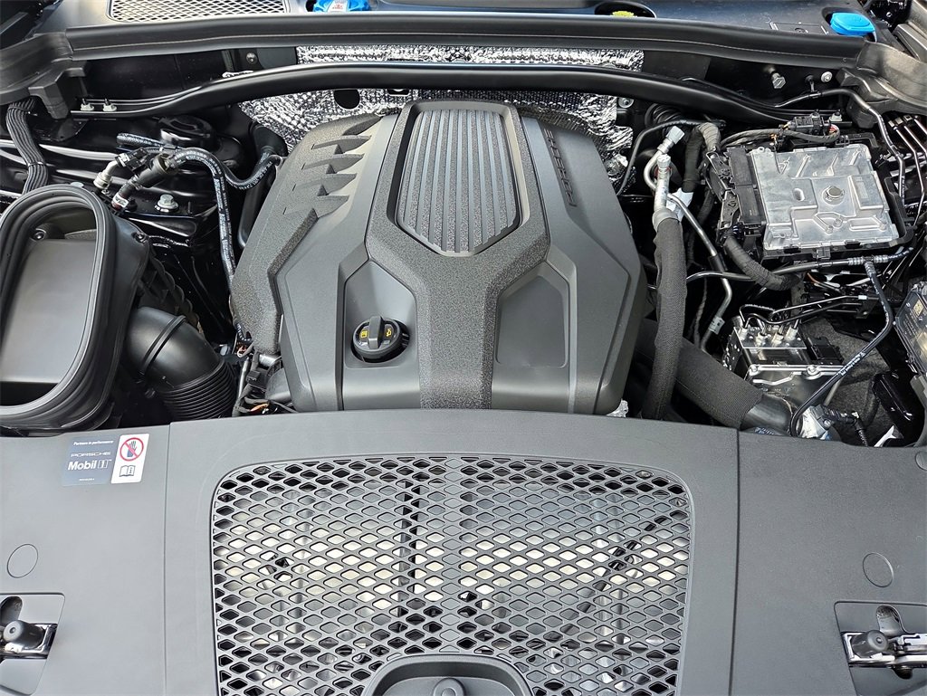 New 2026 Porsche Macan image 32