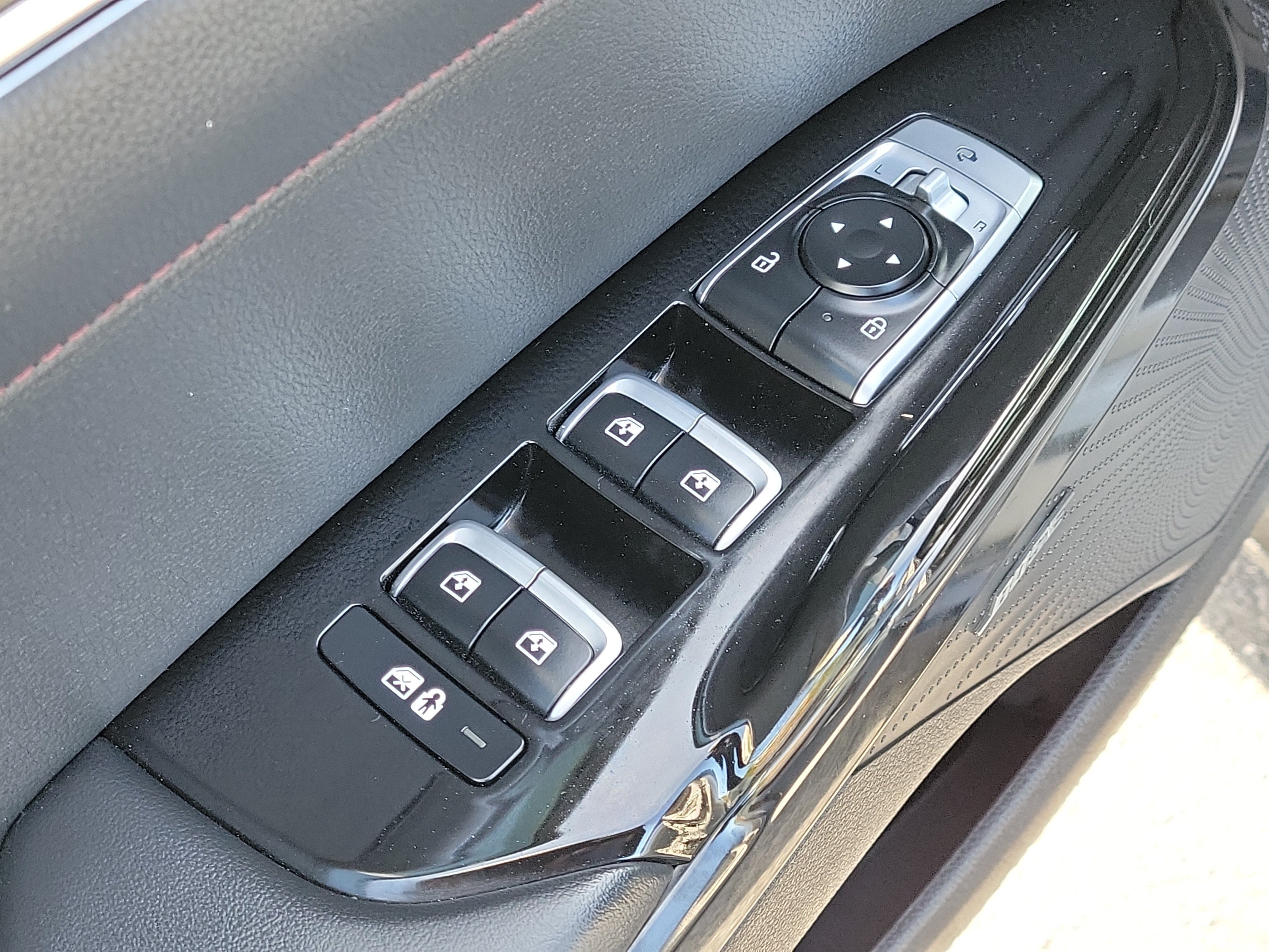 Used 2024 Kia K5 GT w/ GT1 Package FWD image 17