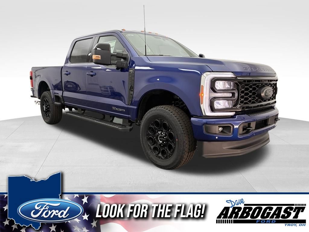 New 2026 Ford F250 Lariat w/ Black Appearance Package