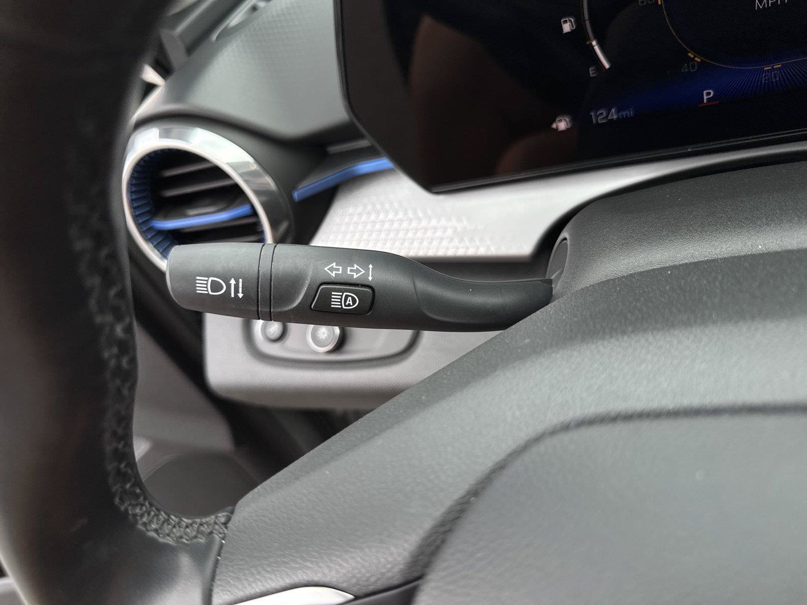 Used 2025 Chevrolet Trax LT w/ Driver Confidence Package FWD image 15