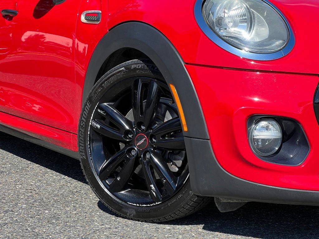 Used 2016 MINI Cooper S FWD image 2