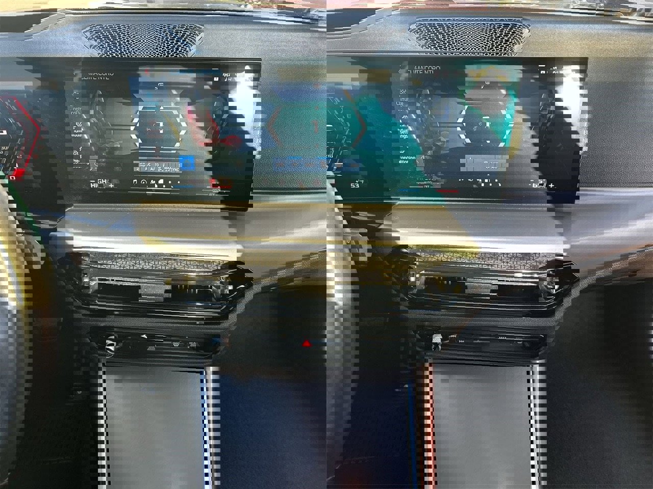 Used 2025 BMW M4 xDrive Competition w/ Executive Package image 12