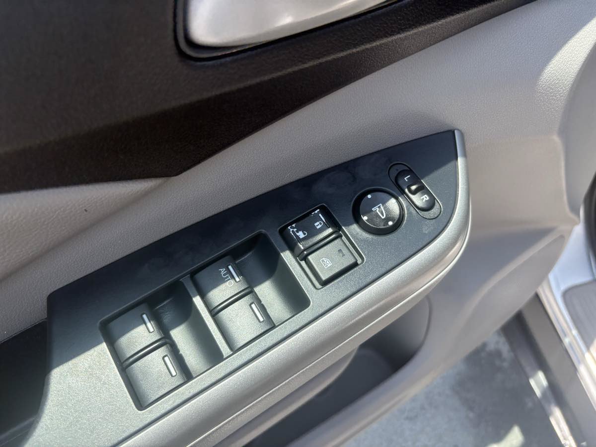 Used 2014 Honda CR-V EX-L image 26