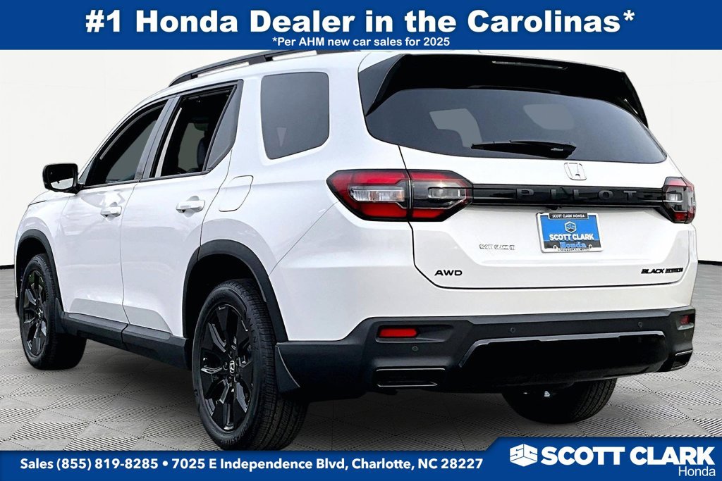 New 2026 Honda Pilot Black Edition image 3