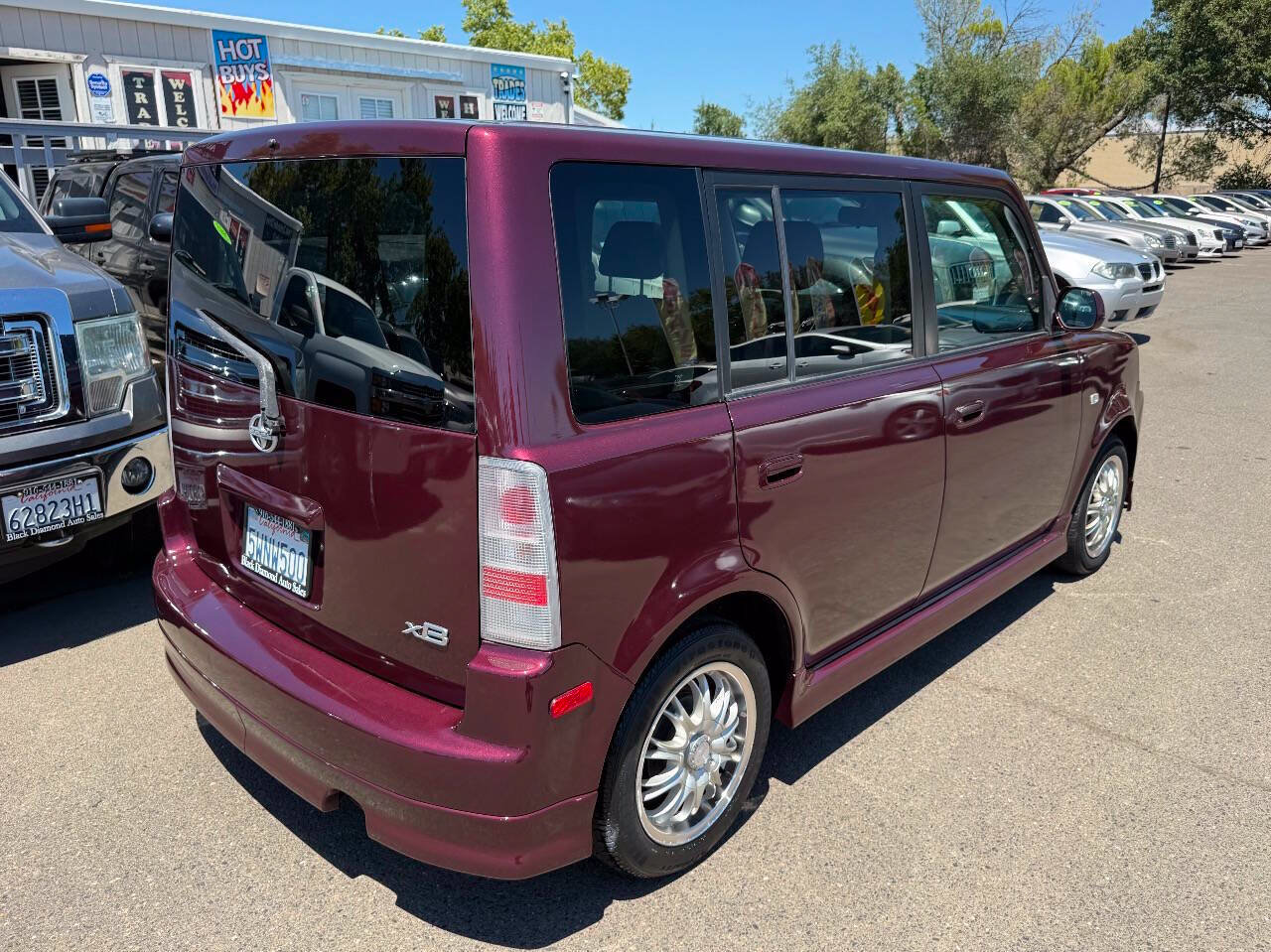 Used 2005 Scion xB FWD image 5