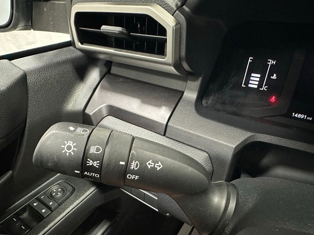 Used 2025 Toyota 4Runner SR5 AWD/4WD image 22