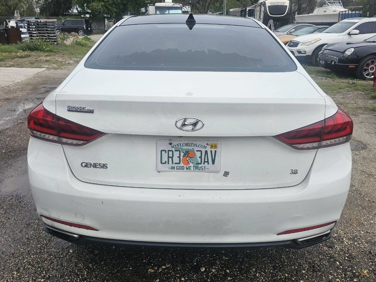 Used 2016 Hyundai Genesis 3.8 RWD image 6