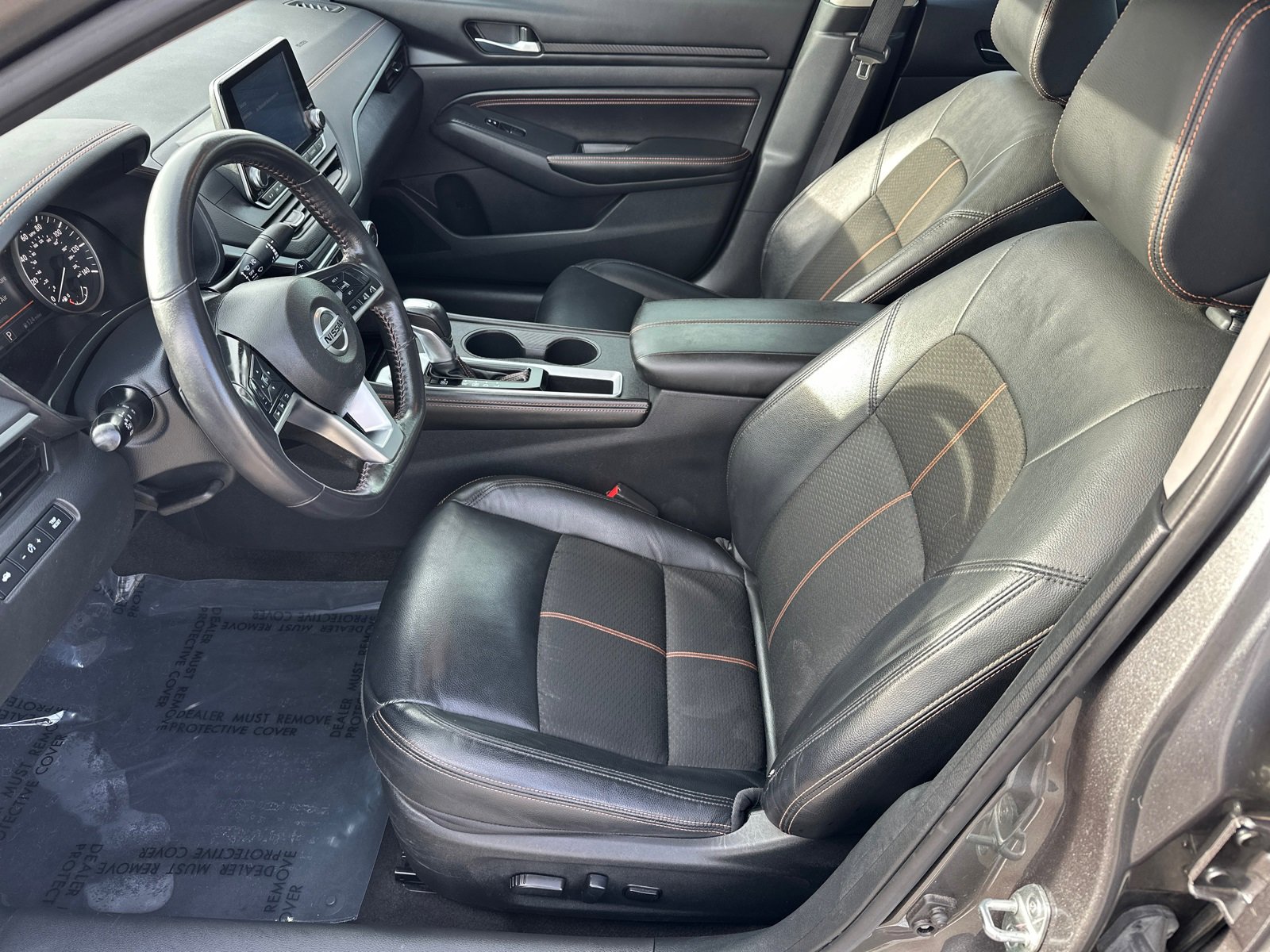 Used 2022 Nissan Altima 2.5 SR w/ Midnight Edition Package image 9