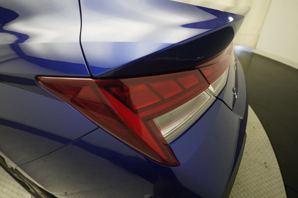 Used 2024 Hyundai Elantra Limited FWD image 32