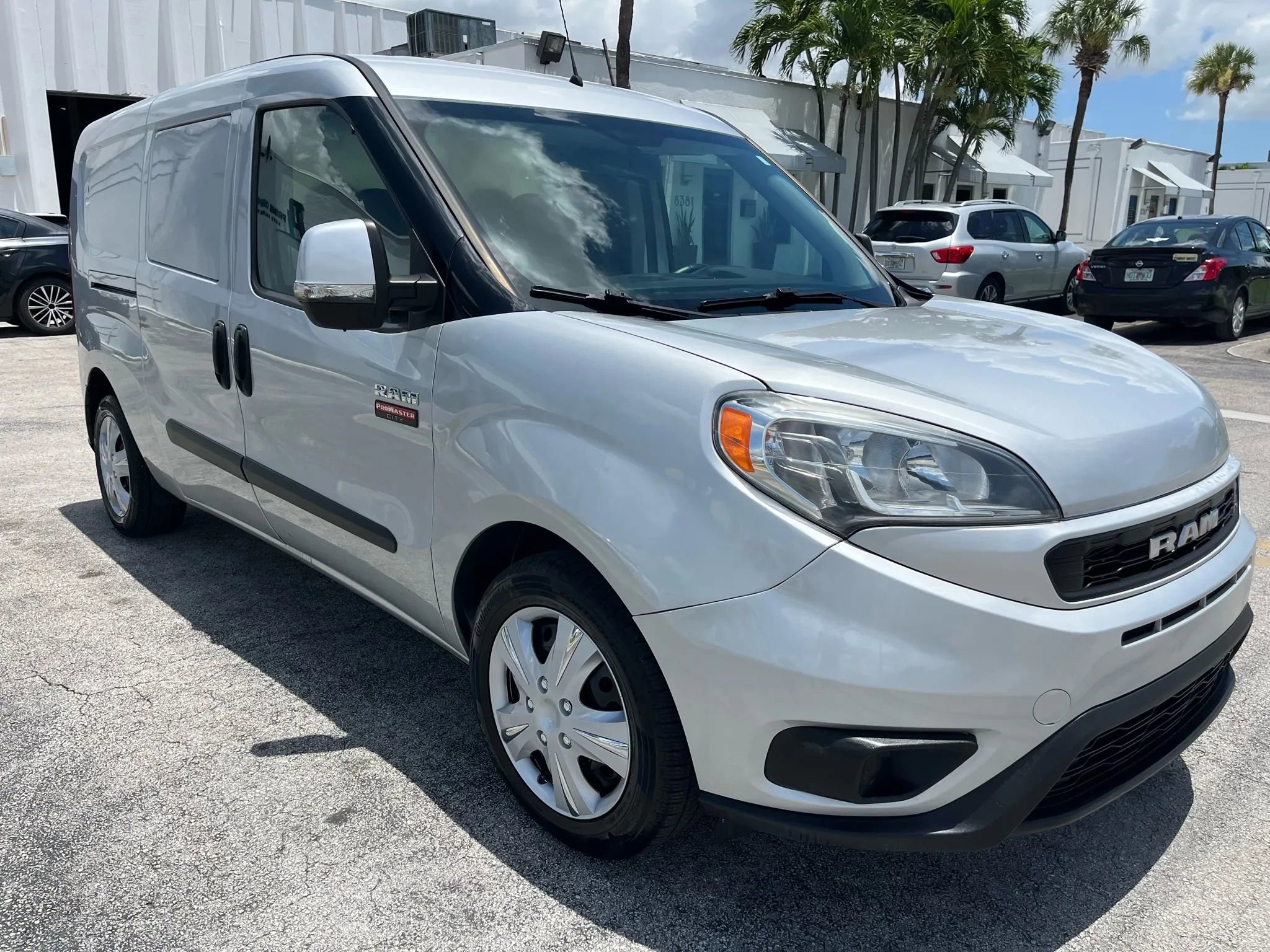 Used 2019 RAM ProMaster City Tradesman SLT image 1