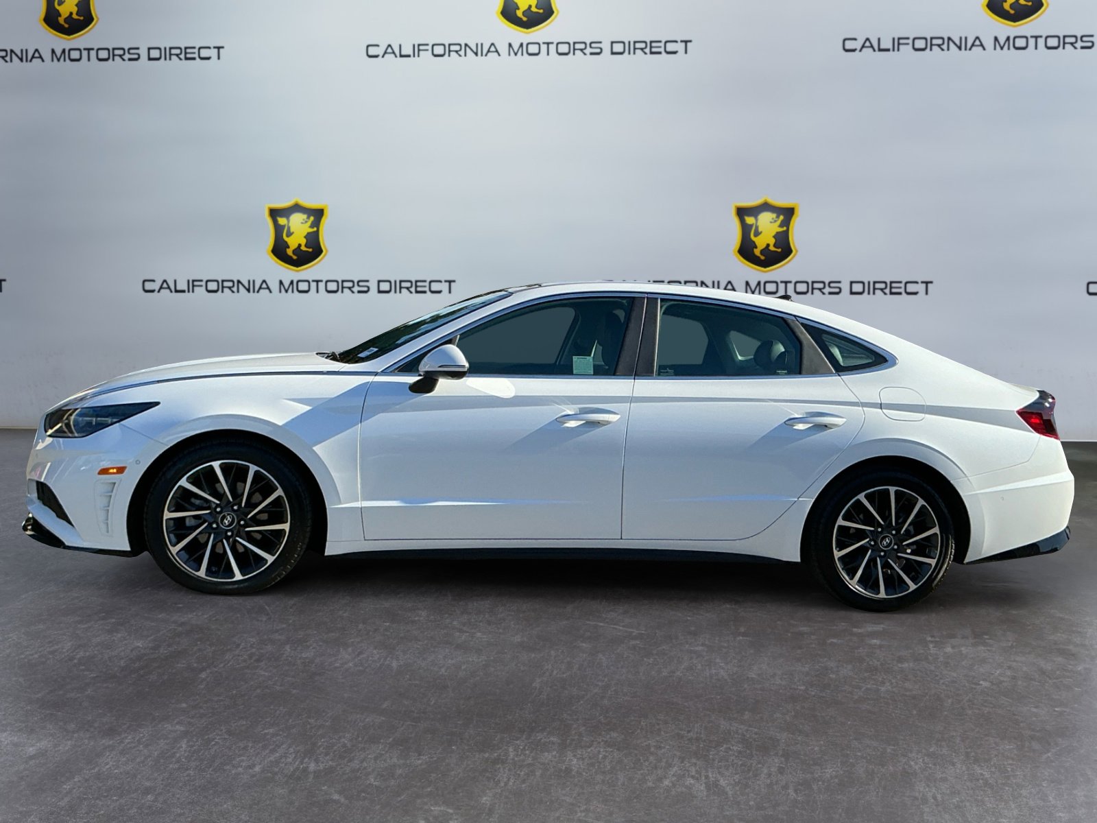Used 2020 Hyundai Sonata Limited w/ Preferred Accessory Package image 8