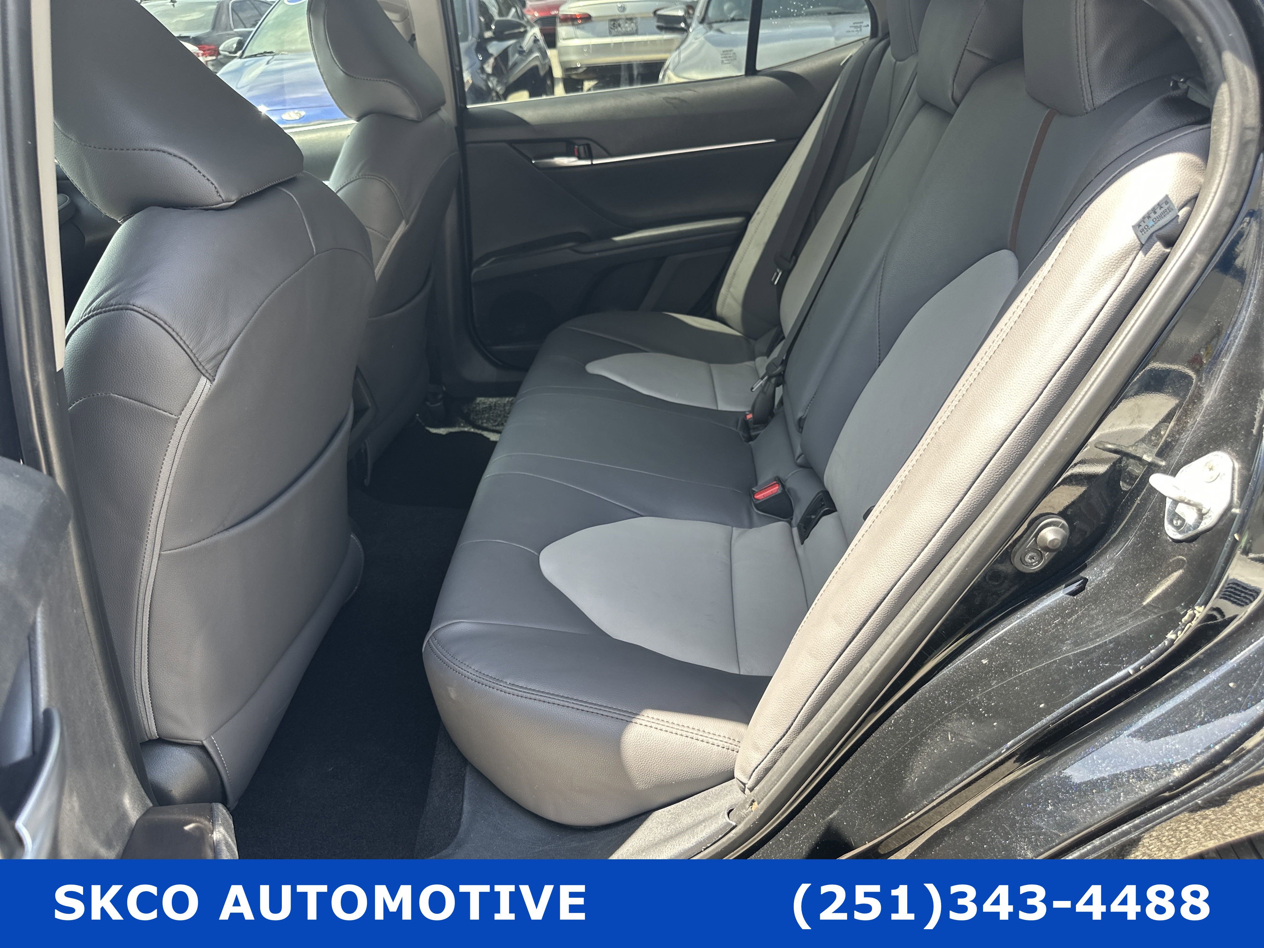 Used 2021 Toyota Camry SE FWD image 14