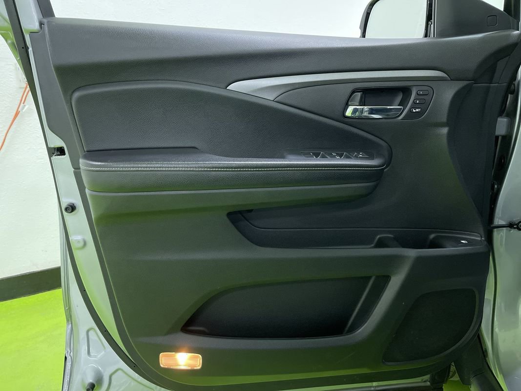 Used 2021 Honda Ridgeline RTL-E image 16