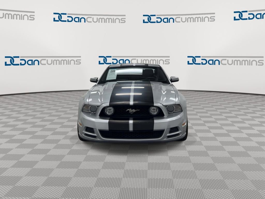 Used 2013 Ford Mustang GT Premium RWD image 3