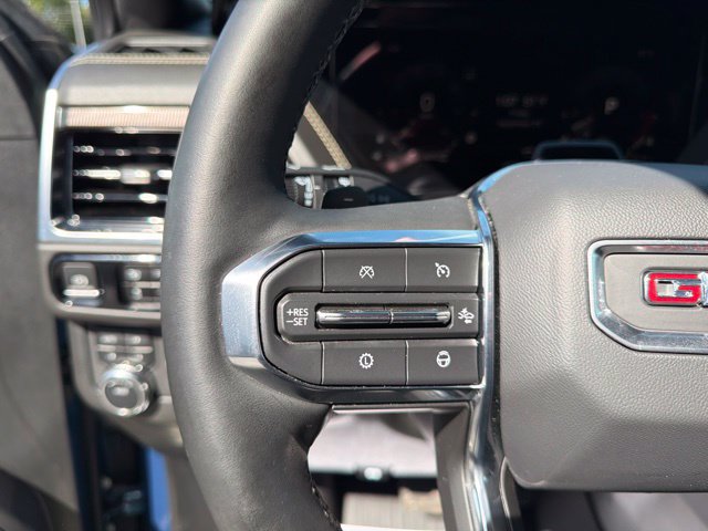 Used 2025 GMC Yukon XL Elevation AWD/4WD image 23
