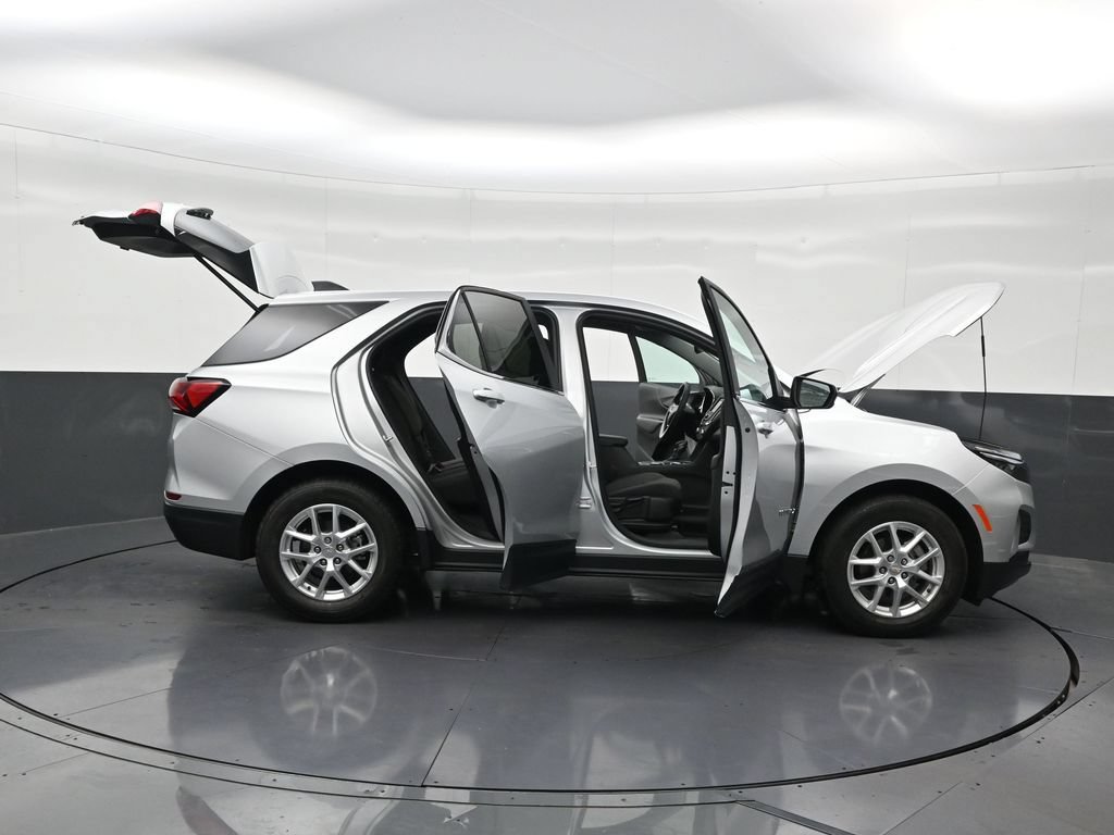 Used 2022 Chevrolet Equinox LT FWD image 32
