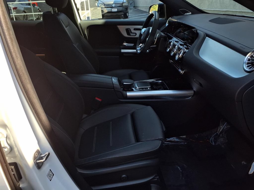 Used 2023 Mercedes-Benz GLA 45 AMG 4MATIC image 24