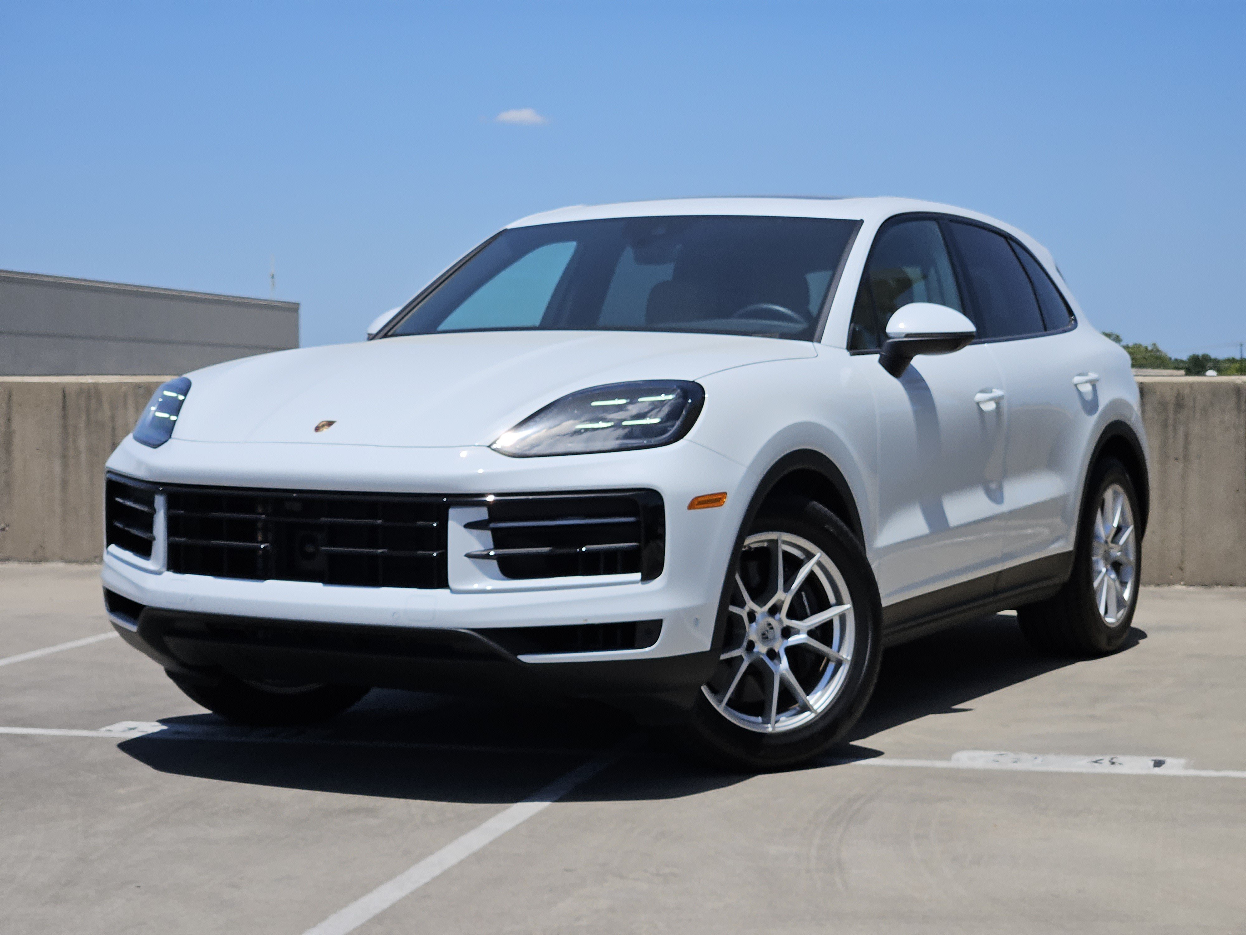 Certified 2026 Porsche Cayenne AWD/4WD image 1